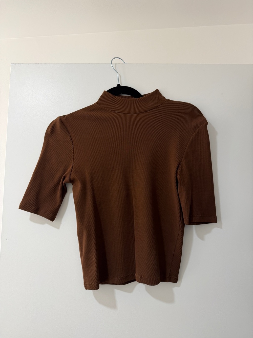 Zara Mock Neck Short Sleeve Top - Brown
